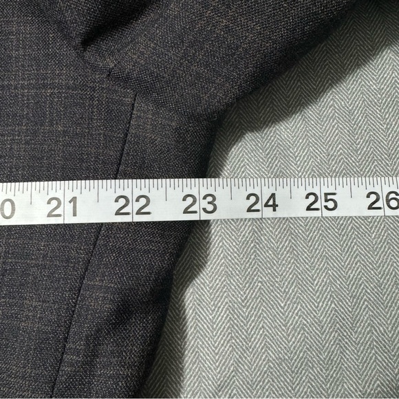 Jos. A. Bank Signature Collection With A Mix Of Silk/Wool Size 42L - Picture 6 of 7